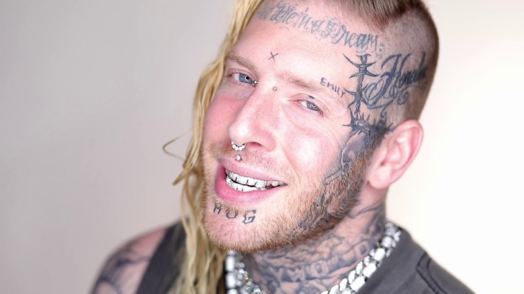 Tom MacDonald Bio, Net Worth, Girlfriend, Age, Tour, Songs Celeb Tattler